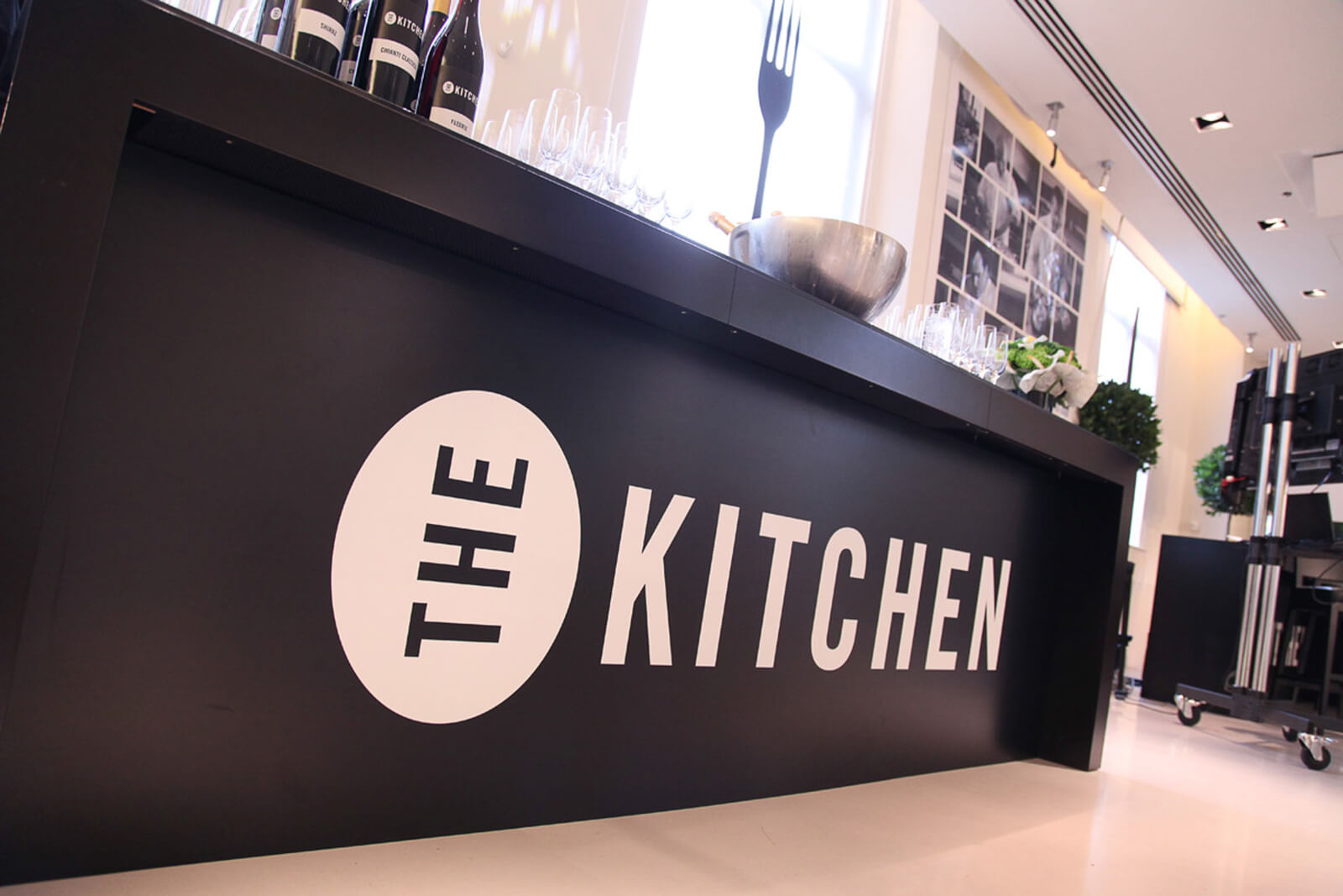 M Kitchen - slide 0