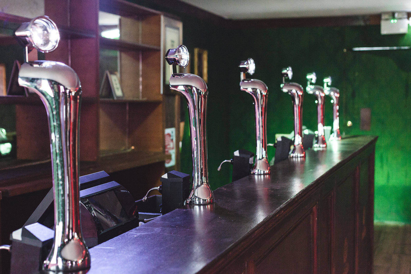 Somersby's Manor - slide 1