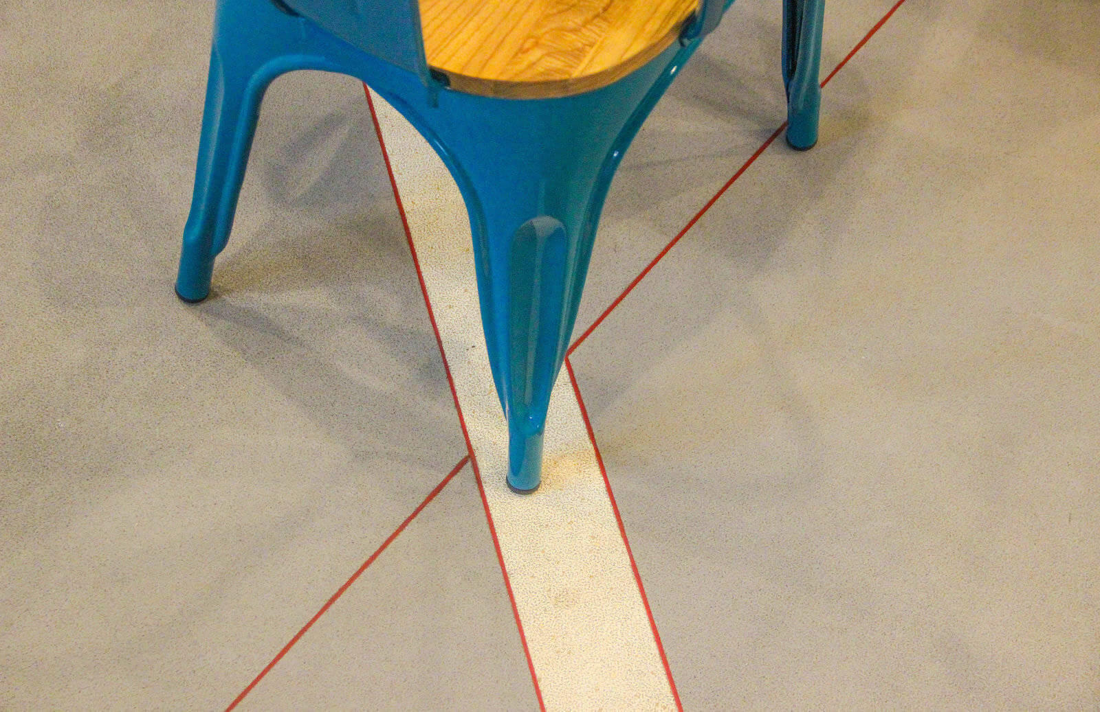 Draughts Cafe  - slide 1