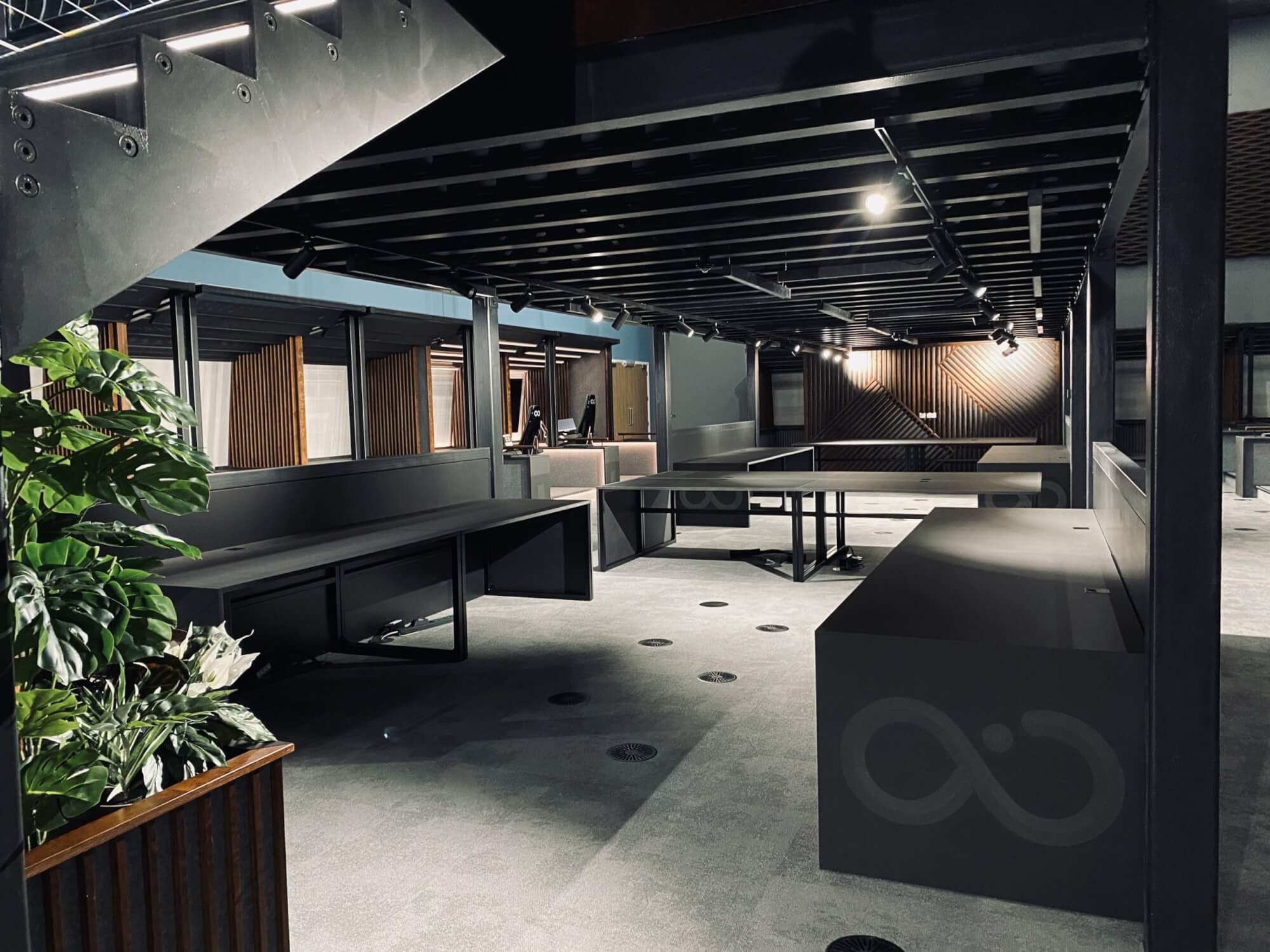 Ocean Infinity Control Centre - slide 1