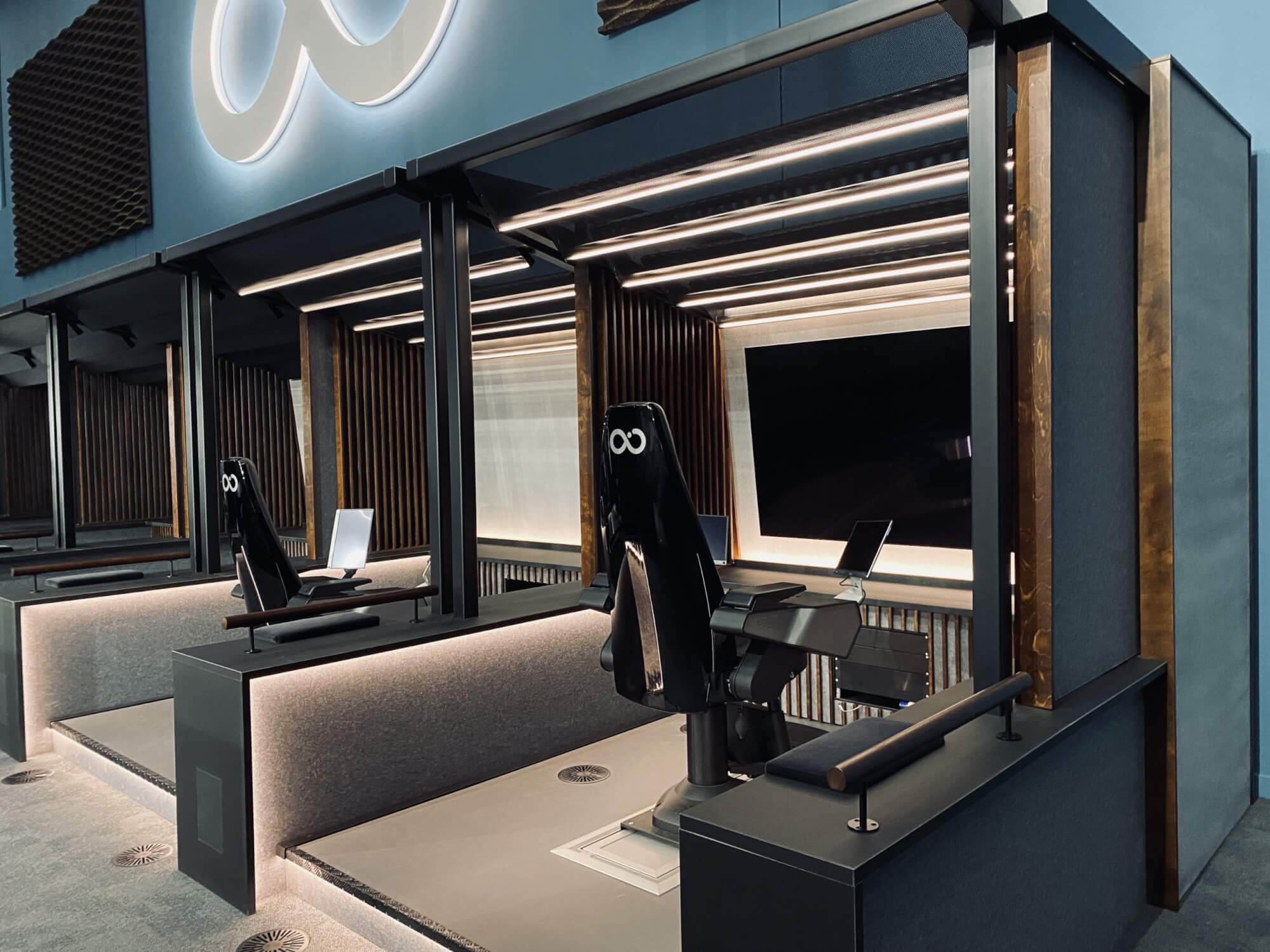 Ocean Infinity Control Centre - slide 1